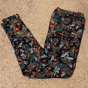 ‼️🎉Reasonable Offers Accepted🎉‼️LuLaRoe Tall & Curvy Leggings.